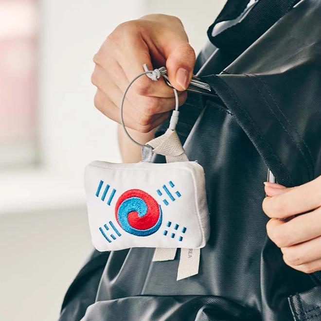 Taegeuk Flag Keychain - 80th Anniversary of Liberation Commemorative Product