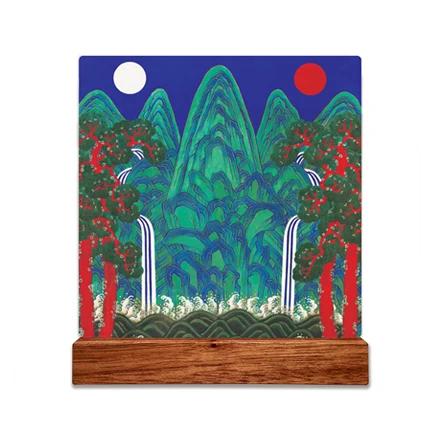 Hanji Lamp with Sun, Moon and Five Peaks Design