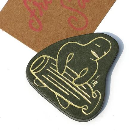 Silla Clay Figurine Musician Magnet