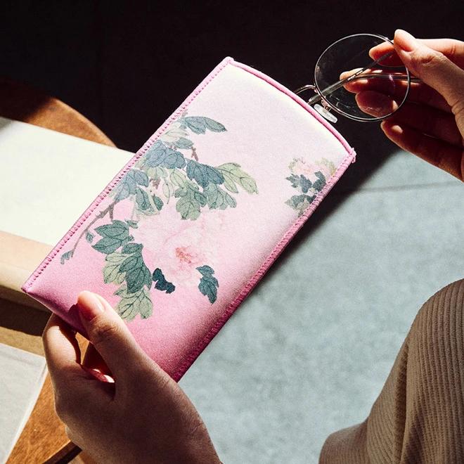 Eyeglass Pouch (Peony) - National Museum of Korea Specialty Product